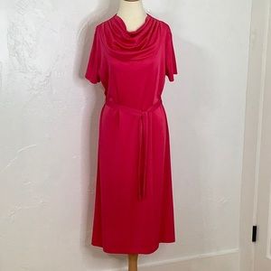Vintage cowl neckline Fuchsia midi belted dress size Medium EUC